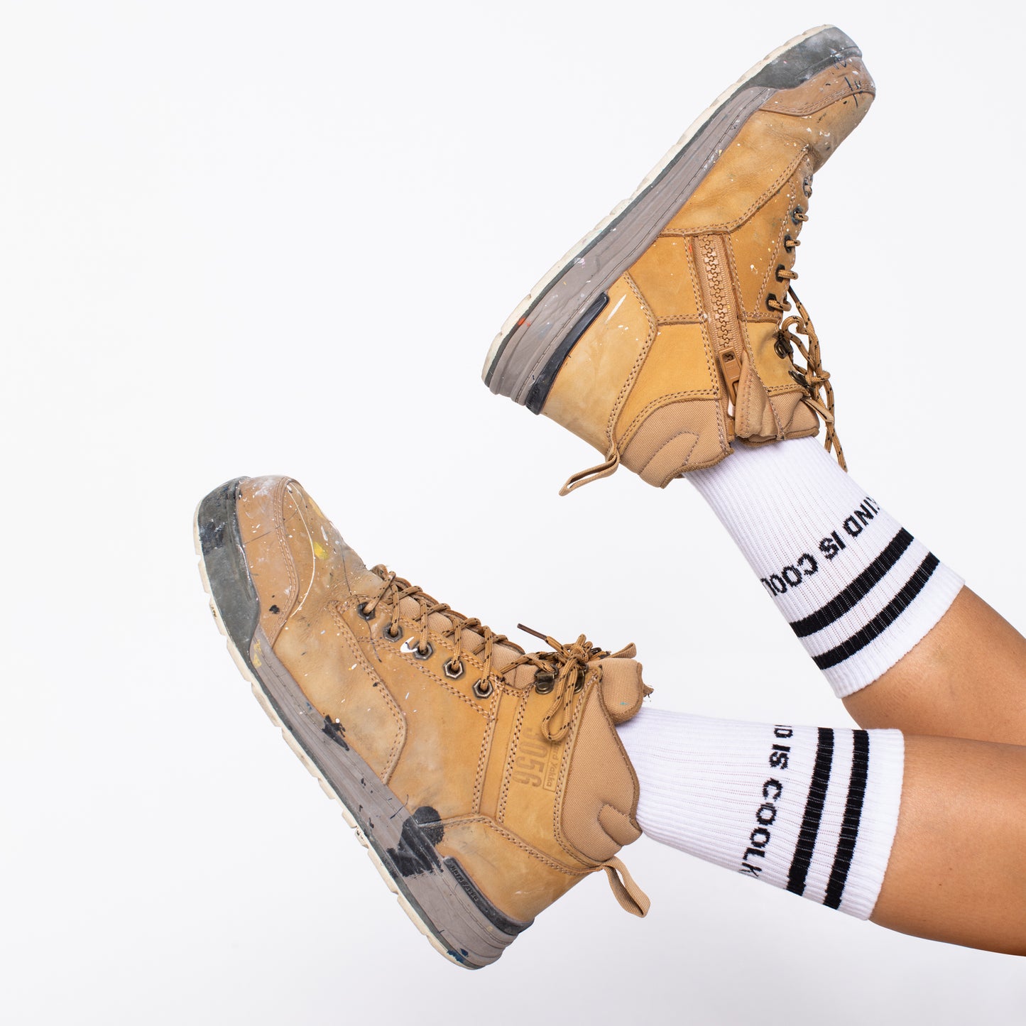 KIC SIGNATURE UNISEX Crew Socks