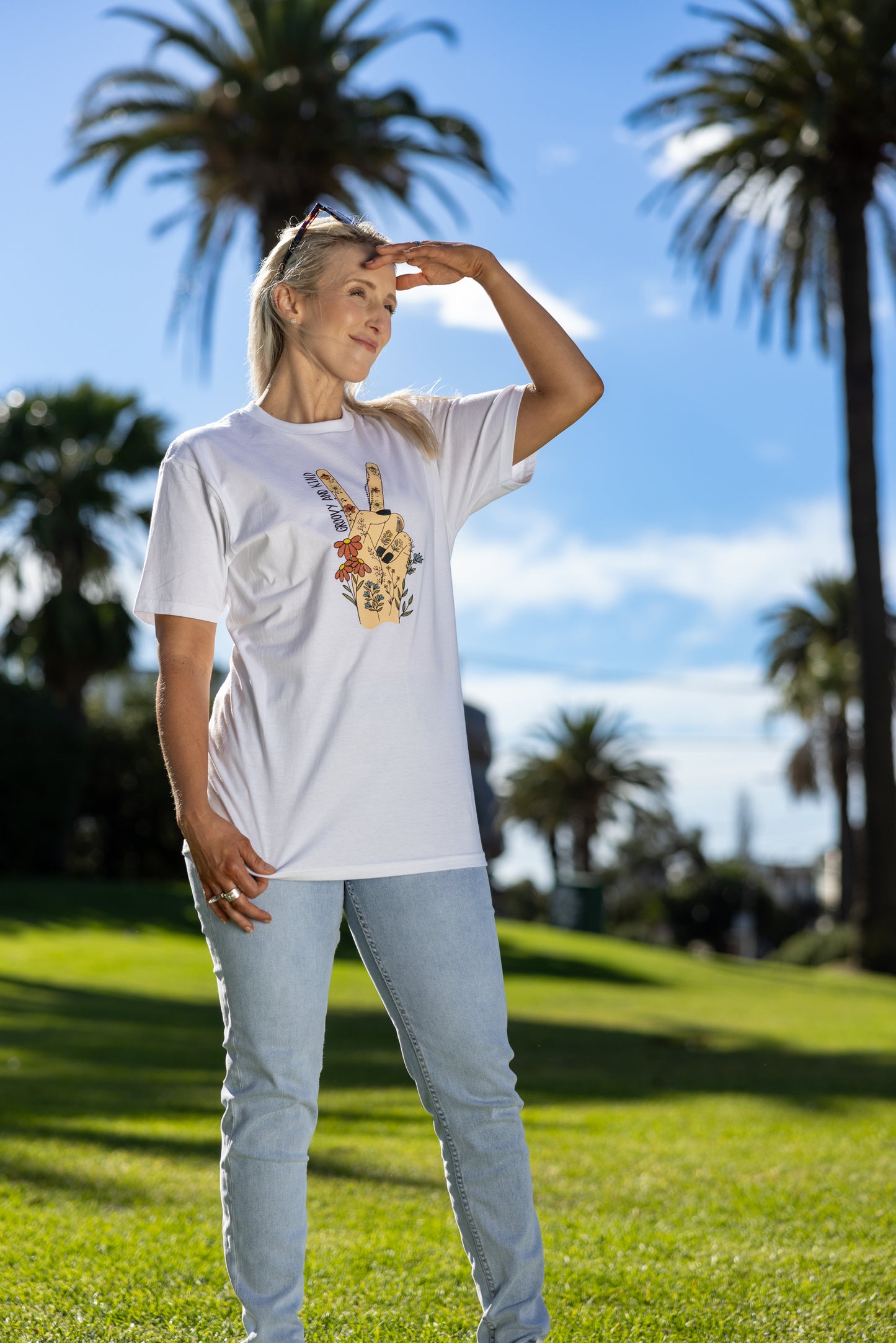 Groovy & Kind Unisex T-shirt